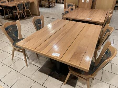 Lot d'une table et 4 chaises
