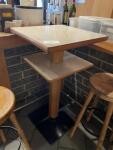  Table haute