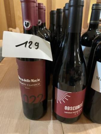 Lot de 35 bouteilles de vin