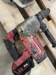  Marteau perforateur MILWAUKEE 