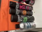 Varia de produits de nettoyage