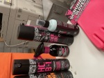 Varia de produits de nettoyage