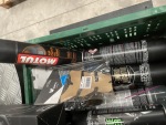 Varia de produits d'entretien pour moto