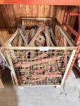 Lot d'étais de chantier en métal