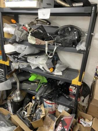 Lot de pièces détachées pour moto