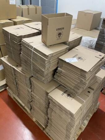 Lot de boîtes en carton