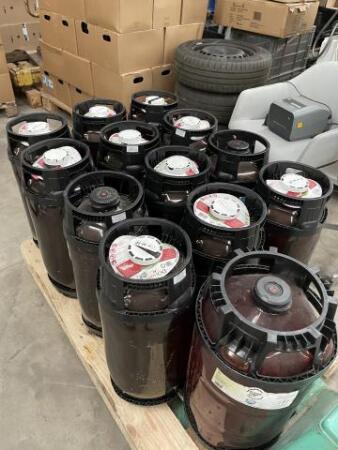 Lot de 13 fûts de bières 