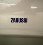Petit réfrigérateur table-top Zanussi