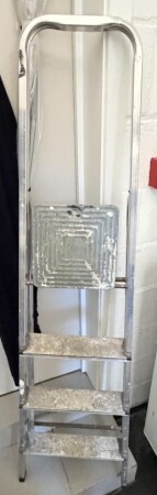 Escabelle pliante professionnelle en aluminium