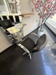 Lot de 2 fauteuils de coiffure hydrauliques noirs de coiffure professionnel